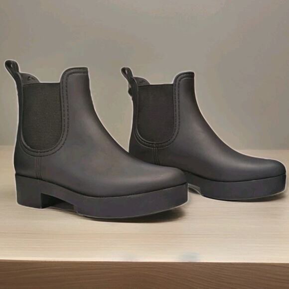 Jeffrey Campbell Rain Boots Cloudy Pull On Chelsea Platform Ankle Black 7.5 Y2K - Picture 1 of 10